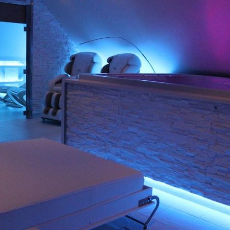 Отель Aarts Wellness Ас Экстерьер фото